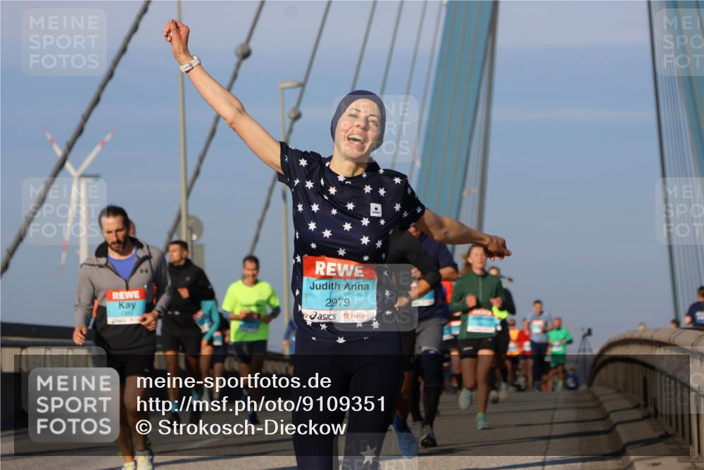 03.10.2025 - Köhlbrandbrückenlauf Strokosch-Dieckow http://msf.ph/oto/9109351 03.10.2025 09:40:25 Position 2 1380, 2979 meine-sportfotos.de