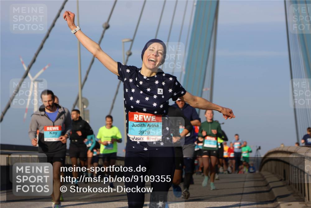 03.10.2025 - Köhlbrandbrückenlauf Strokosch-Dieckow http://msf.ph/oto/9109355 03.10.2025 09:40:25 Position 2 2979 meine-sportfotos.de