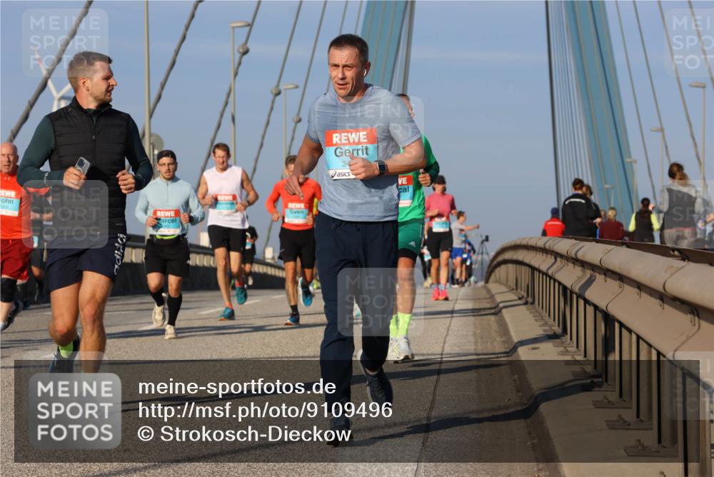 03.10.2025 - Köhlbrandbrückenlauf Strokosch-Dieckow http://msf.ph/oto/9109496 03.10.2025 09:40:44 Position 2 3305, 34 meine-sportfotos.de