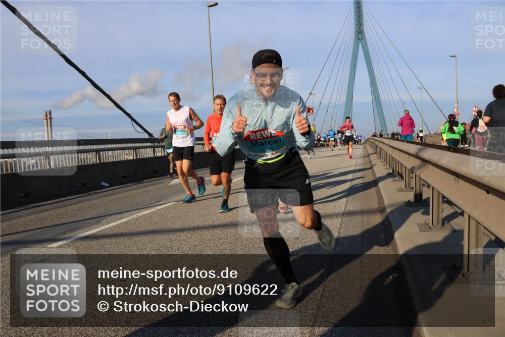 03.10.2025 - Köhlbrandbrückenlauf Strokosch-Dieckow http://msf.ph/oto/9109622 03.10.2025 09:40:51 Position 2 3204 meine-sportfotos.de