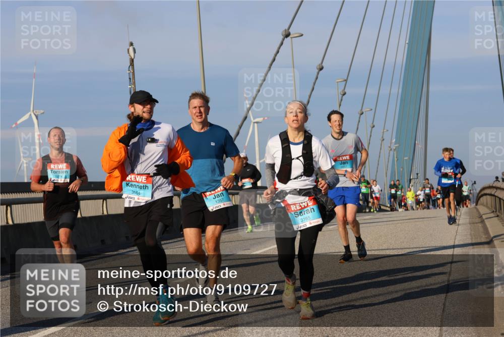 03.10.2025 - Köhlbrandbrückenlauf Strokosch-Dieckow http://msf.ph/oto/9109727 03.10.2025 09:41:01 Position 2 1274, 3164, 1357, 3165, 2857 meine-sportfotos.de