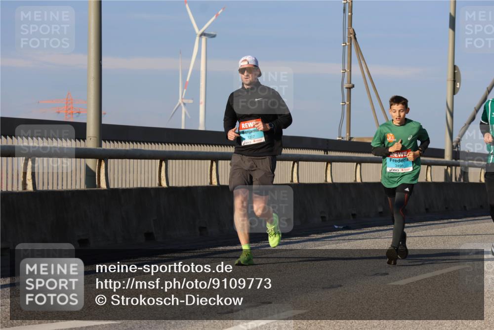 03.10.2025 - Köhlbrandbrückenlauf Strokosch-Dieckow http://msf.ph/oto/9109773 03.10.2025 09:41:06 Position 2 1207, 3498 meine-sportfotos.de