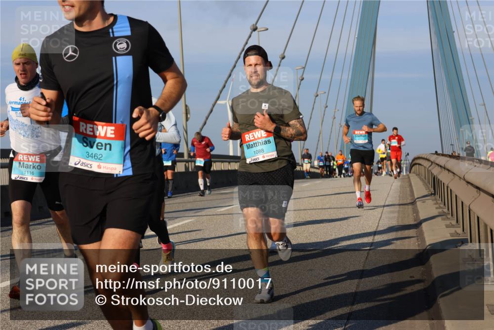 03.10.2025 - Köhlbrandbrückenlauf Strokosch-Dieckow http://msf.ph/oto/9110017 03.10.2025 09:41:32 Position 2 41, 1116, 3462, 1088 meine-sportfotos.de