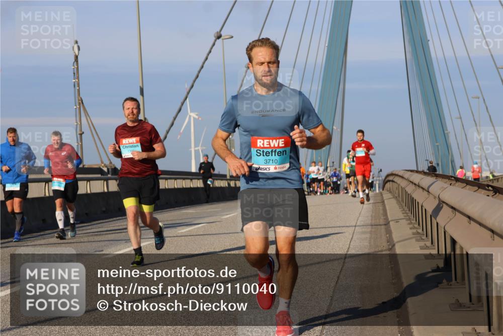 03.10.2025 - Köhlbrandbrückenlauf Strokosch-Dieckow http://msf.ph/oto/9110040 03.10.2025 09:41:35 Position 2 3710 meine-sportfotos.de