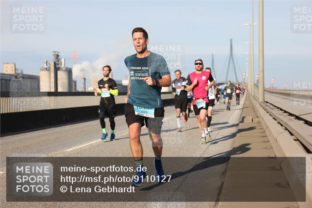 03.10.2025 - Köhlbrandbrückenlauf Lena Gebhardt http://msf.ph/oto/9110127 03.10.2025 09:41:31 Position 2 2024, 44, 1860, 3223 meine-sportfotos.de