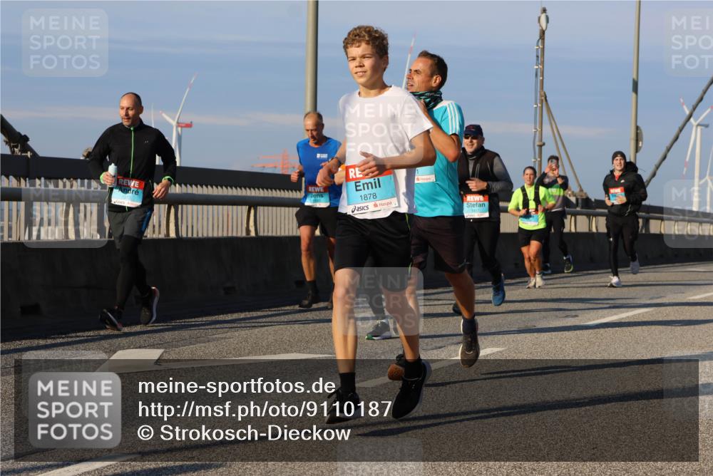 03.10.2025 - Köhlbrandbrückenlauf Strokosch-Dieckow http://msf.ph/oto/9110187 03.10.2025 09:41:53 Position 2 1313, 1878 meine-sportfotos.de