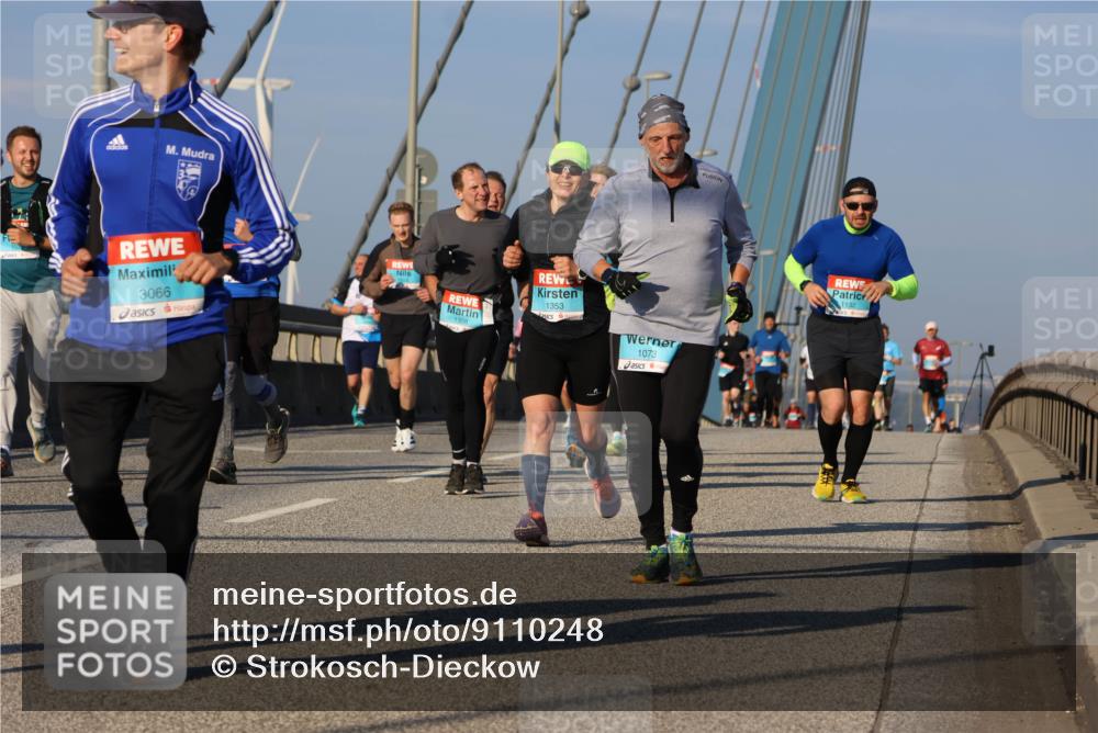 03.10.2025 - Köhlbrandbrückenlauf Strokosch-Dieckow http://msf.ph/oto/9110248 03.10.2025 09:41:58 Position 2 21, 3066, 1353, 1308, 1073, 1132 meine-sportfotos.de