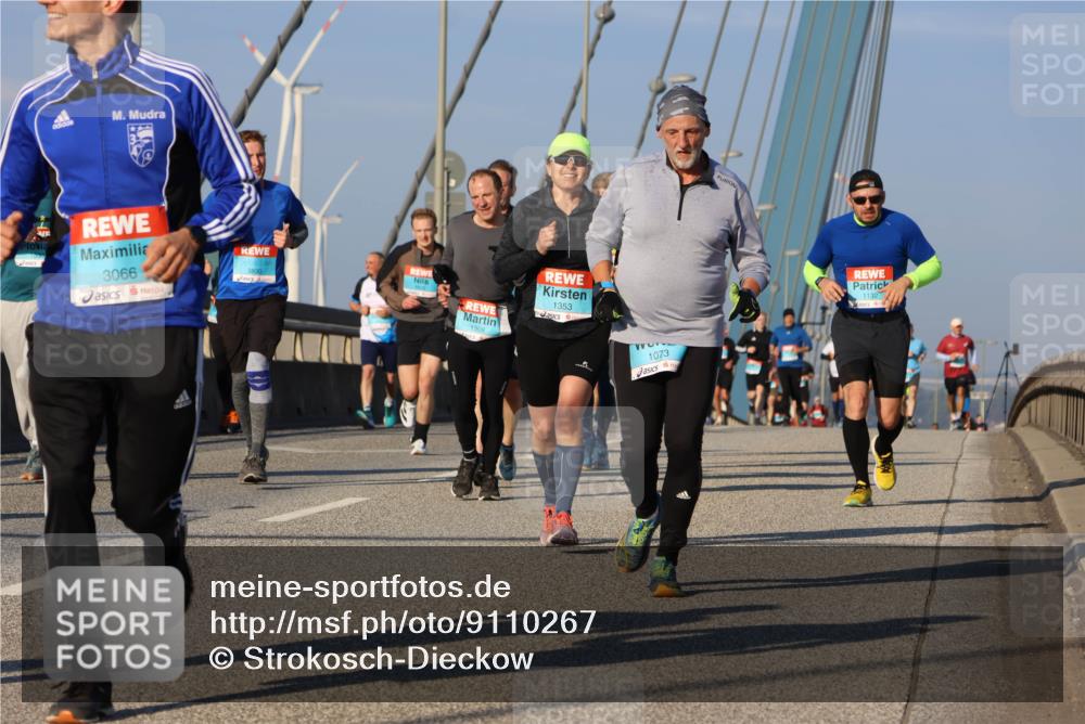 03.10.2025 - Köhlbrandbrückenlauf Strokosch-Dieckow http://msf.ph/oto/9110267 03.10.2025 09:41:58 Position 2 3066, 1308, 1353, 1073, 1132 meine-sportfotos.de