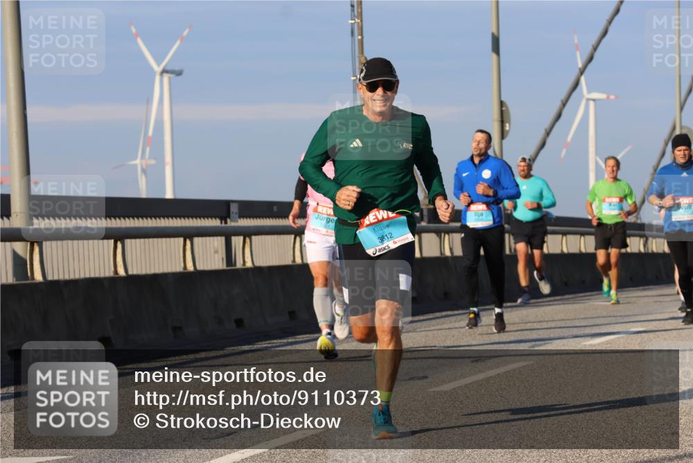 03.10.2025 - Köhlbrandbrückenlauf Strokosch-Dieckow http://msf.ph/oto/9110373 03.10.2025 09:42:13 Position 2 3812, 1370 meine-sportfotos.de