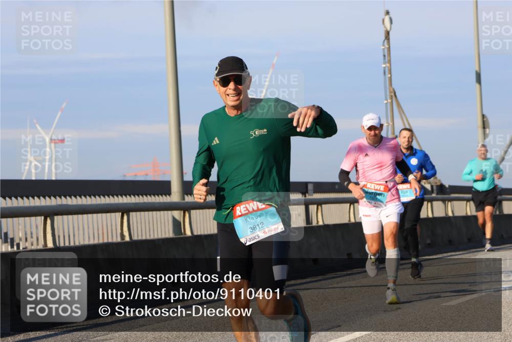 03.10.2025 - Köhlbrandbrückenlauf Strokosch-Dieckow http://msf.ph/oto/9110401 03.10.2025 09:42:14 Position 2 5, 3812 meine-sportfotos.de