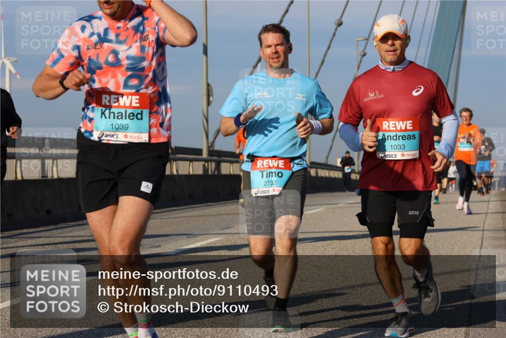 03.10.2025 - Köhlbrandbrückenlauf Strokosch-Dieckow http://msf.ph/oto/9110493 03.10.2025 09:42:20 Position 2 1039, 03, 10, 2015, 2732, 100000, 1033 meine-sportfotos.de