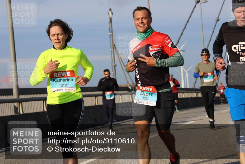 03.10.2025 - Köhlbrandbrückenlauf Strokosch-Dieckow http://msf.ph/oto/9110610 03.10.2025 09:42:34 Position 2 1312, 3053 meine-sportfotos.de