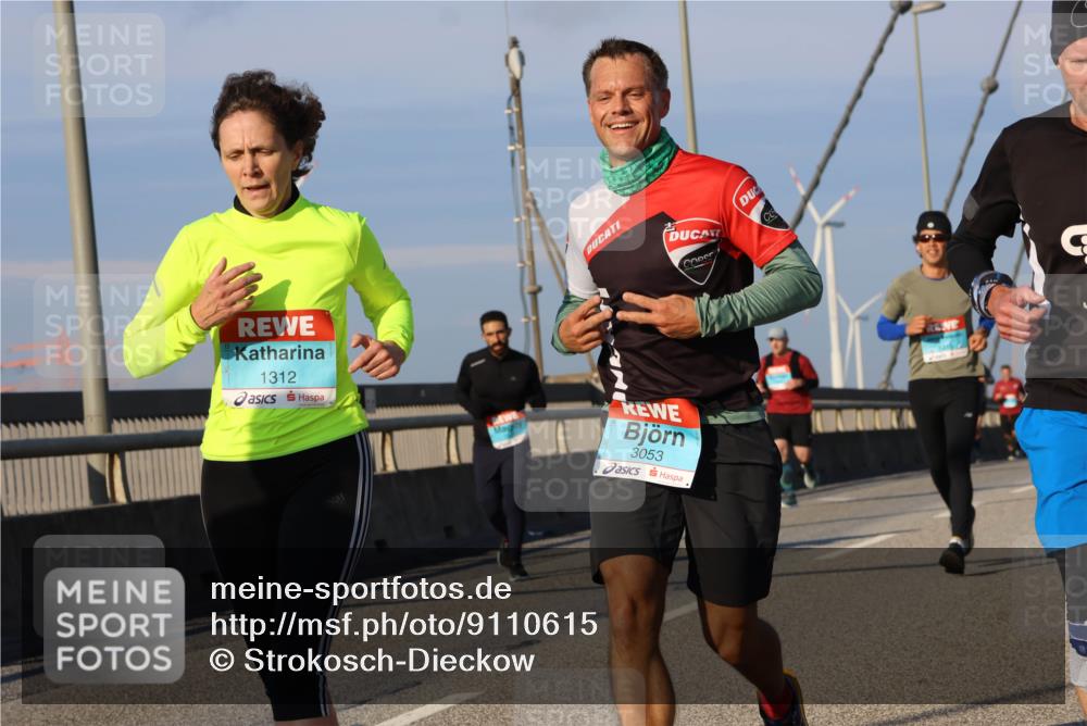 03.10.2025 - Köhlbrandbrückenlauf Strokosch-Dieckow http://msf.ph/oto/9110615 03.10.2025 09:42:34 Position 2 1312, 3053 meine-sportfotos.de