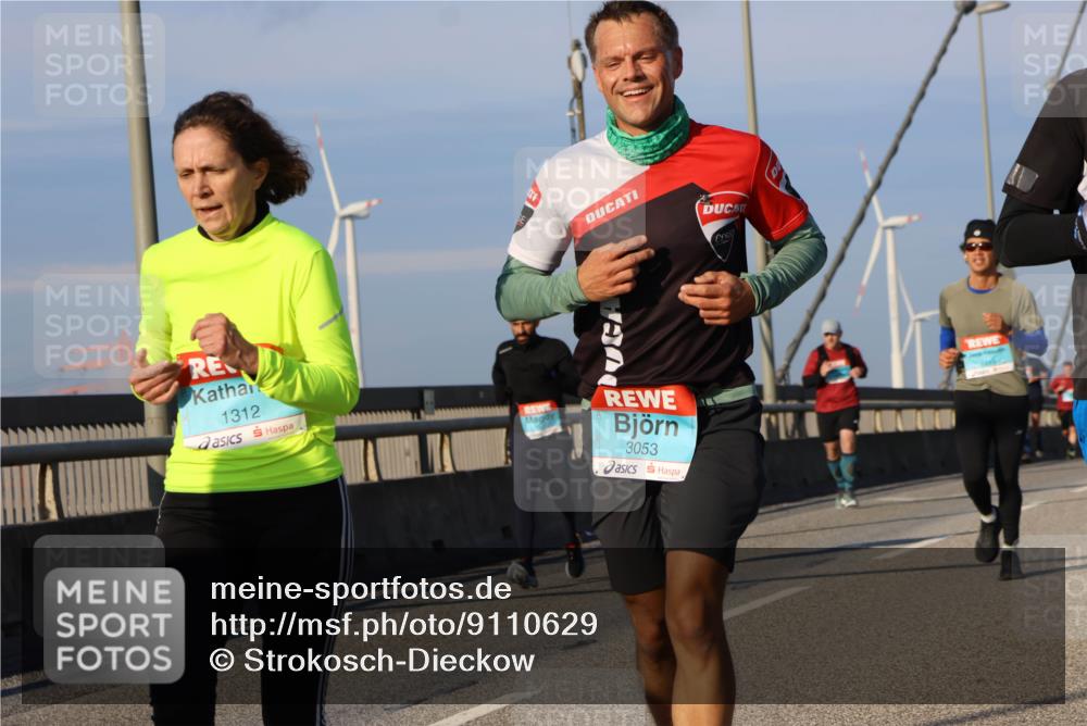 03.10.2025 - Köhlbrandbrückenlauf Strokosch-Dieckow http://msf.ph/oto/9110629 03.10.2025 09:42:34 Position 2 1312, 3053 meine-sportfotos.de