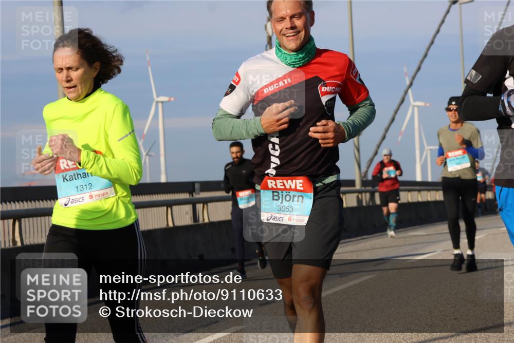 03.10.2025 - Köhlbrandbrückenlauf Strokosch-Dieckow http://msf.ph/oto/9110633 03.10.2025 09:42:34 Position 2 1312, 3053 meine-sportfotos.de