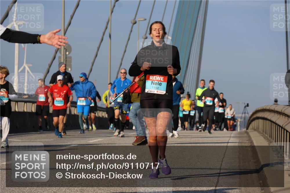 03.10.2025 - Köhlbrandbrückenlauf Strokosch-Dieckow http://msf.ph/oto/9110717 03.10.2025 09:42:47 Position 2 1152 meine-sportfotos.de