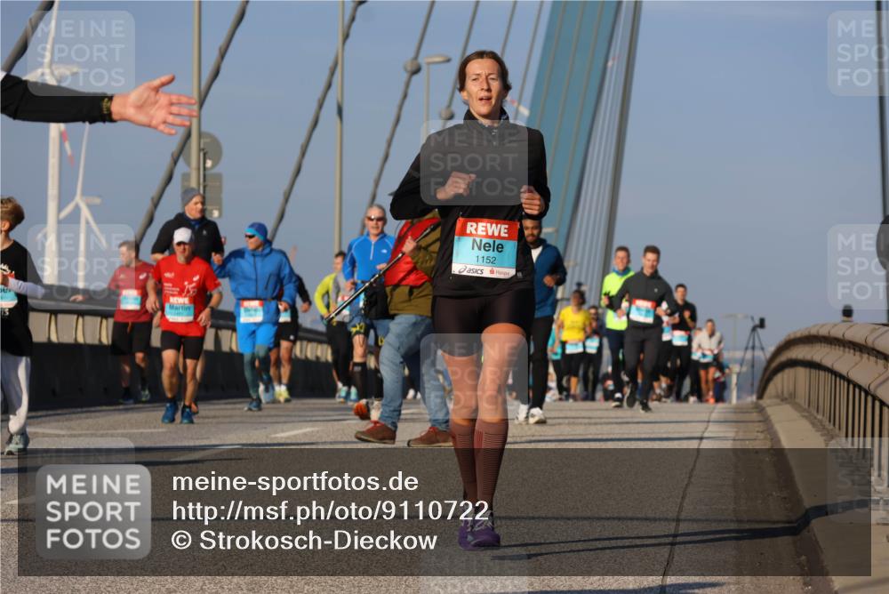 03.10.2025 - Köhlbrandbrückenlauf Strokosch-Dieckow http://msf.ph/oto/9110722 03.10.2025 09:42:47 Position 2 1152 meine-sportfotos.de