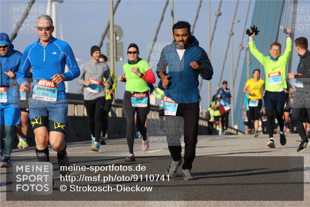 03.10.2025 - Köhlbrandbrückenlauf Strokosch-Dieckow http://msf.ph/oto/9110741 03.10.2025 09:42:53 Position 2 0, 1302, 1, 2822, 741 meine-sportfotos.de