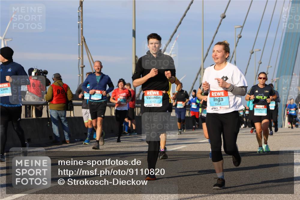 03.10.2025 - Köhlbrandbrückenlauf Strokosch-Dieckow http://msf.ph/oto/9110820 03.10.2025 09:43:04 Position 2 3119, 08, 639, 1767, 1944, 1092 meine-sportfotos.de