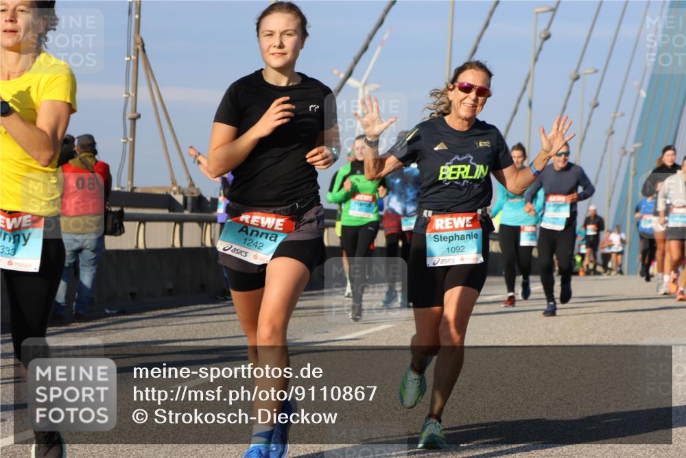 03.10.2025 - Köhlbrandbrückenlauf Strokosch-Dieckow http://msf.ph/oto/9110867 03.10.2025 09:43:07 Position 2 333, 08, 1242, 1092 meine-sportfotos.de
