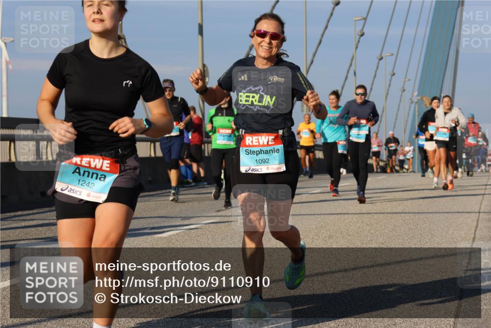 03.10.2025 - Köhlbrandbrückenlauf Strokosch-Dieckow http://msf.ph/oto/9110910 03.10.2025 09:43:08 Position 2 1242, 50, 1092 meine-sportfotos.de