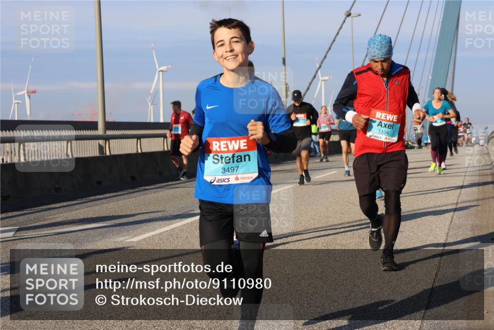 03.10.2025 - Köhlbrandbrückenlauf Strokosch-Dieckow http://msf.ph/oto/9110980 03.10.2025 09:43:21 Position 2 3497, 1134 meine-sportfotos.de