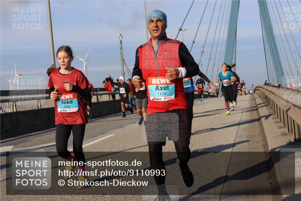 03.10.2025 - Köhlbrandbrückenlauf Strokosch-Dieckow http://msf.ph/oto/9110993 03.10.2025 09:43:22 Position 2 2084, 1134 meine-sportfotos.de