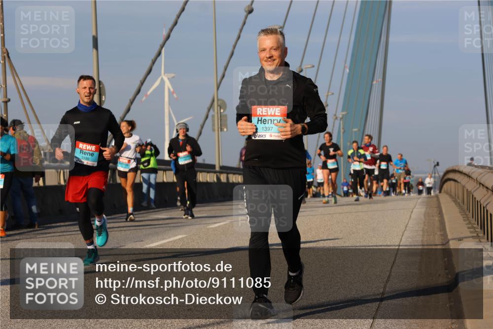 03.10.2025 - Köhlbrandbrückenlauf Strokosch-Dieckow http://msf.ph/oto/9111085 03.10.2025 09:43:29 Position 2 08, 3188, 1397 meine-sportfotos.de