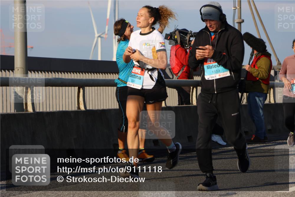 03.10.2025 - Köhlbrandbrückenlauf Strokosch-Dieckow http://msf.ph/oto/9111118 03.10.2025 09:43:34 Position 2 3341, 1559 meine-sportfotos.de