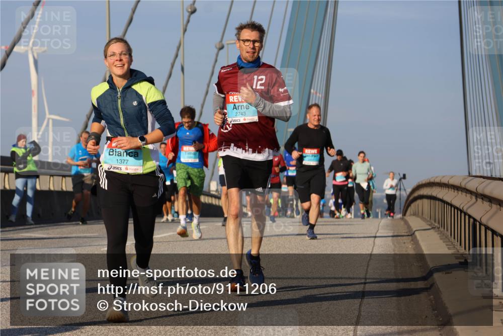 03.10.2025 - Köhlbrandbrückenlauf Strokosch-Dieckow http://msf.ph/oto/9111206 03.10.2025 09:43:40 Position 2 1377, 2743, 12 meine-sportfotos.de
