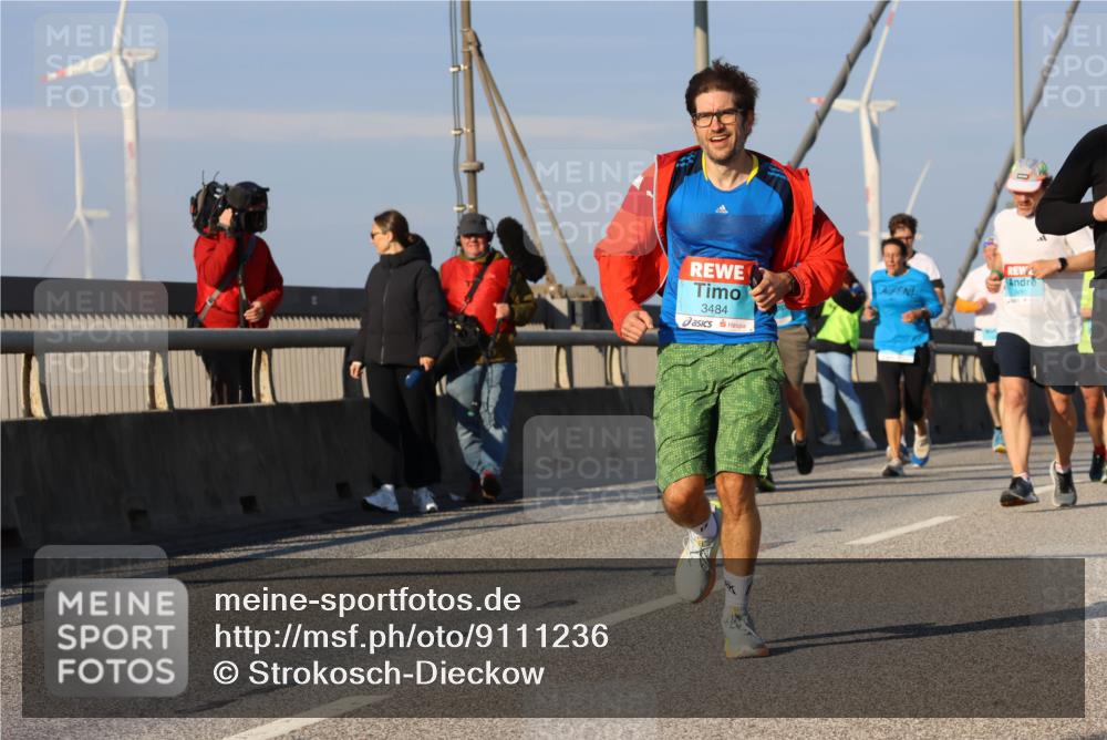 03.10.2025 - Köhlbrandbrückenlauf Strokosch-Dieckow http://msf.ph/oto/9111236 03.10.2025 09:43:46 Position 2 3484 meine-sportfotos.de