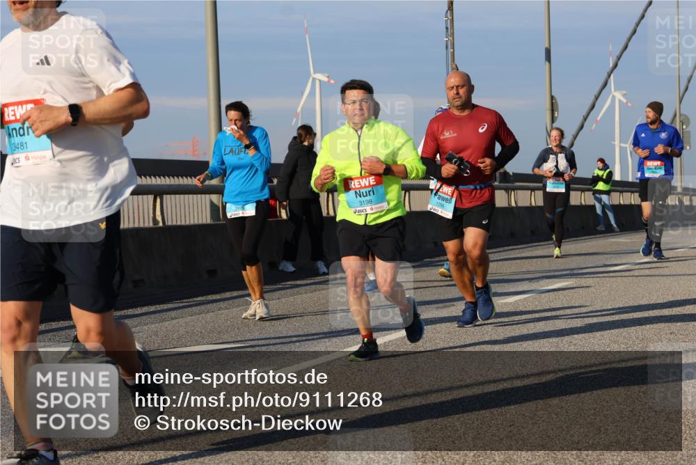 03.10.2025 - Köhlbrandbrückenlauf Strokosch-Dieckow http://msf.ph/oto/9111268 03.10.2025 09:43:52 Position 2 3481, 3425, 3198, 1299 meine-sportfotos.de