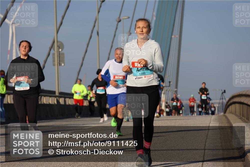 03.10.2025 - Köhlbrandbrückenlauf Strokosch-Dieckow http://msf.ph/oto/9111425 03.10.2025 09:44:06 Position 2 301, 1395 meine-sportfotos.de