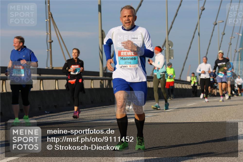 03.10.2025 - Köhlbrandbrückenlauf Strokosch-Dieckow http://msf.ph/oto/9111452 03.10.2025 09:44:10 Position 2 2716 meine-sportfotos.de