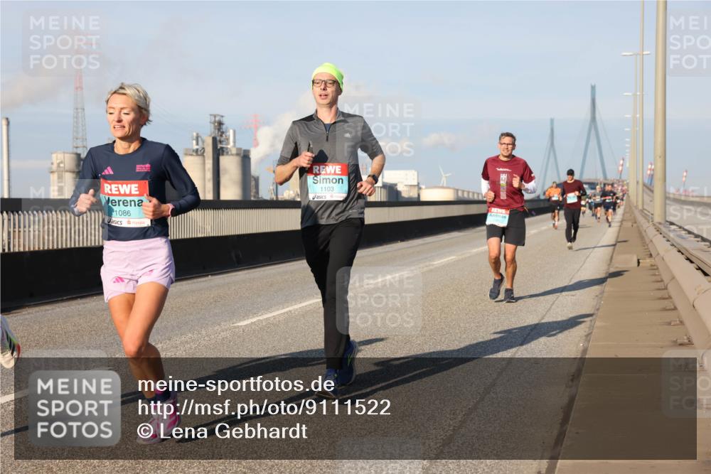 03.10.2025 - Köhlbrandbrückenlauf Lena Gebhardt http://msf.ph/oto/9111522 03.10.2025 09:41:54 Position 2 1086, 1103 meine-sportfotos.de