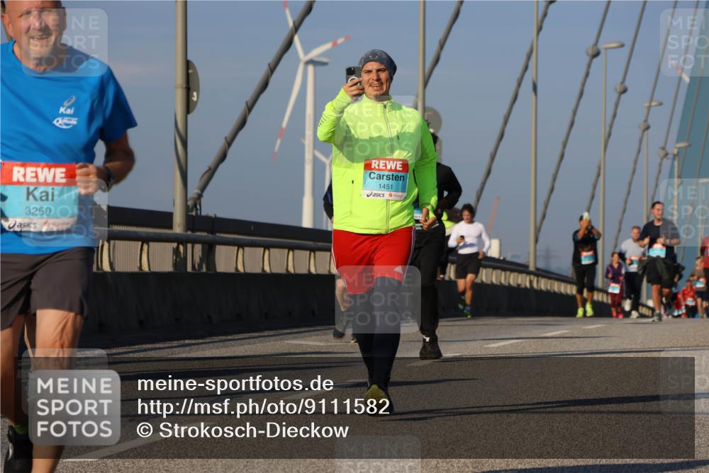 03.10.2025 - Köhlbrandbrückenlauf Strokosch-Dieckow http://msf.ph/oto/9111582 03.10.2025 09:44:21 Position 2 3250, 1451 meine-sportfotos.de