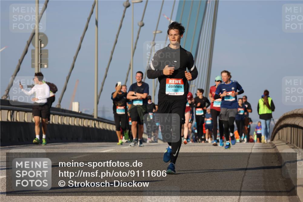 03.10.2025 - Köhlbrandbrückenlauf Strokosch-Dieckow http://msf.ph/oto/9111606 03.10.2025 09:44:25 Position 2 1089 meine-sportfotos.de