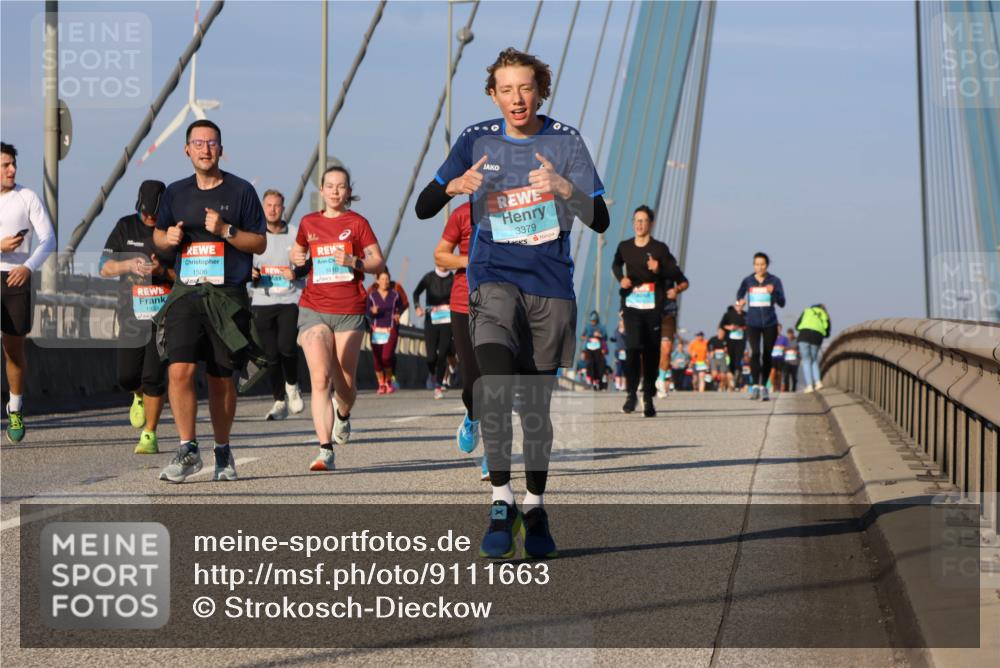 03.10.2025 - Köhlbrandbrückenlauf Strokosch-Dieckow http://msf.ph/oto/9111663 03.10.2025 09:44:34 Position 2 14, 10, 3379, 1506, 1333 meine-sportfotos.de