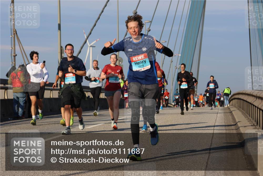 03.10.2025 - Köhlbrandbrückenlauf Strokosch-Dieckow http://msf.ph/oto/9111687 03.10.2025 09:44:35 Position 2 08, 1506, 3379 meine-sportfotos.de