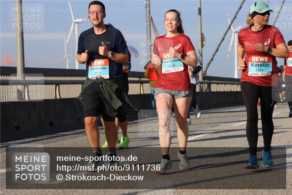 03.10.2025 - Köhlbrandbrückenlauf Strokosch-Dieckow http://msf.ph/oto/9111736 03.10.2025 09:44:38 Position 2 1506, 08, 1410, 2, 1384 meine-sportfotos.de