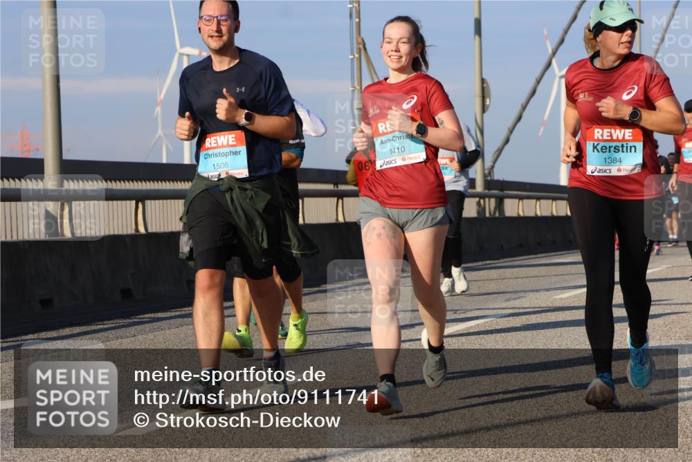 03.10.2025 - Köhlbrandbrückenlauf Strokosch-Dieckow http://msf.ph/oto/9111741 03.10.2025 09:44:38 Position 2 1506, 1410, 08, 1384 meine-sportfotos.de