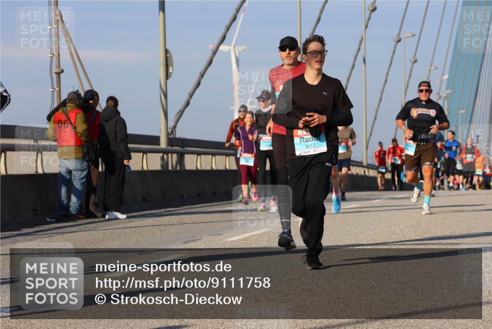 03.10.2025 - Köhlbrandbrückenlauf Strokosch-Dieckow http://msf.ph/oto/9111758 03.10.2025 09:44:40 Position 2 08, 3411 meine-sportfotos.de