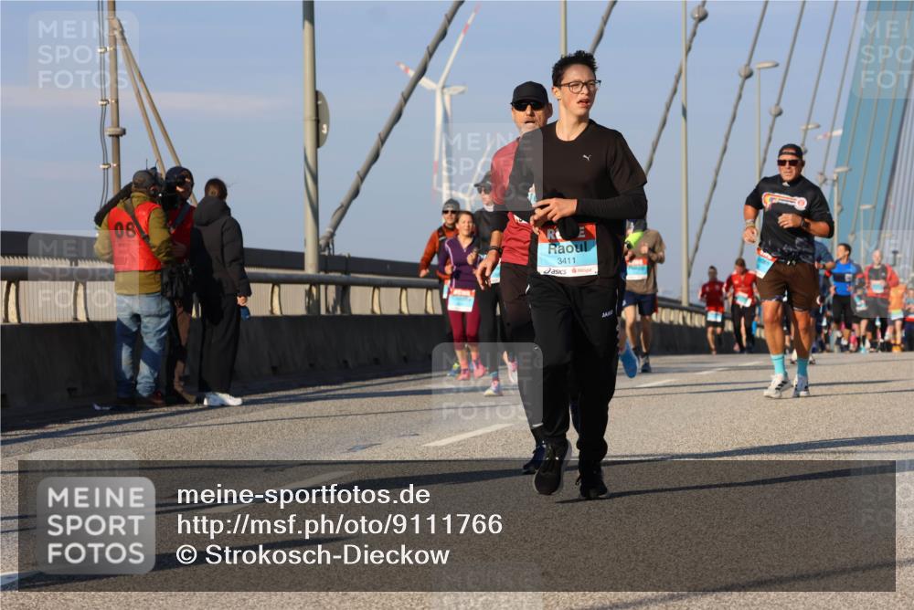 03.10.2025 - Köhlbrandbrückenlauf Strokosch-Dieckow http://msf.ph/oto/9111766 03.10.2025 09:44:40 Position 2 08, 3411 meine-sportfotos.de