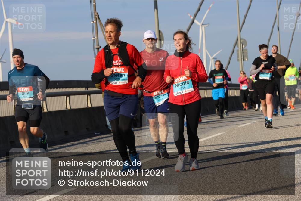 03.10.2025 - Köhlbrandbrückenlauf Strokosch-Dieckow http://msf.ph/oto/9112024 03.10.2025 09:45:11 Position 2 1200, 3272, 1532, 1716, 1335 meine-sportfotos.de