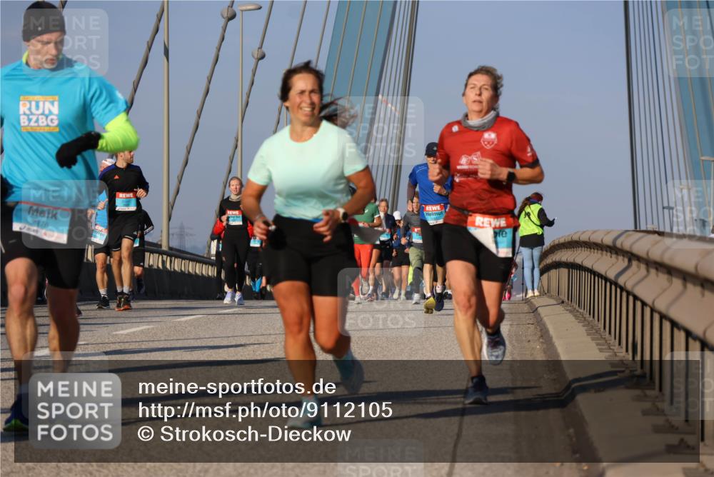 03.10.2025 - Köhlbrandbrückenlauf Strokosch-Dieckow http://msf.ph/oto/9112105 03.10.2025 09:45:19 Position 2 6 meine-sportfotos.de