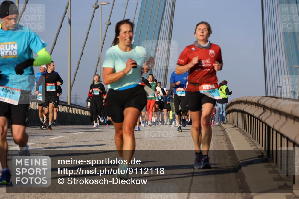 03.10.2025 - Köhlbrandbrückenlauf Strokosch-Dieckow http://msf.ph/oto/9112118 03.10.2025 09:45:19 Position 2 2776 meine-sportfotos.de