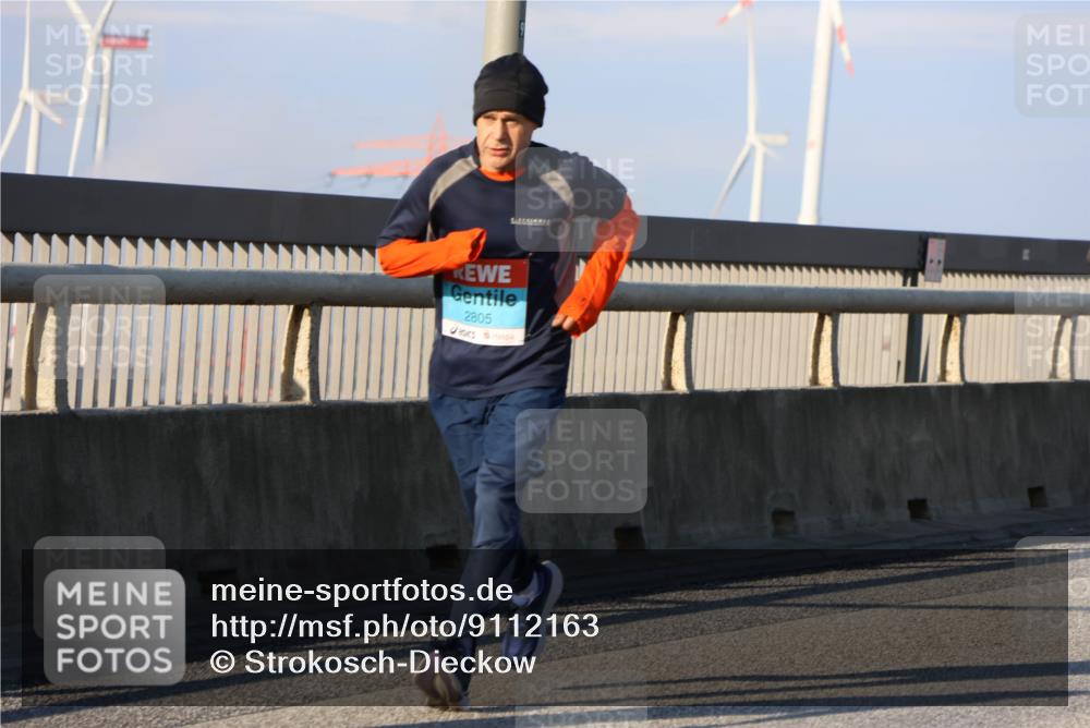 03.10.2025 - Köhlbrandbrückenlauf Strokosch-Dieckow http://msf.ph/oto/9112163 03.10.2025 09:45:27 Position 2 2805 meine-sportfotos.de
