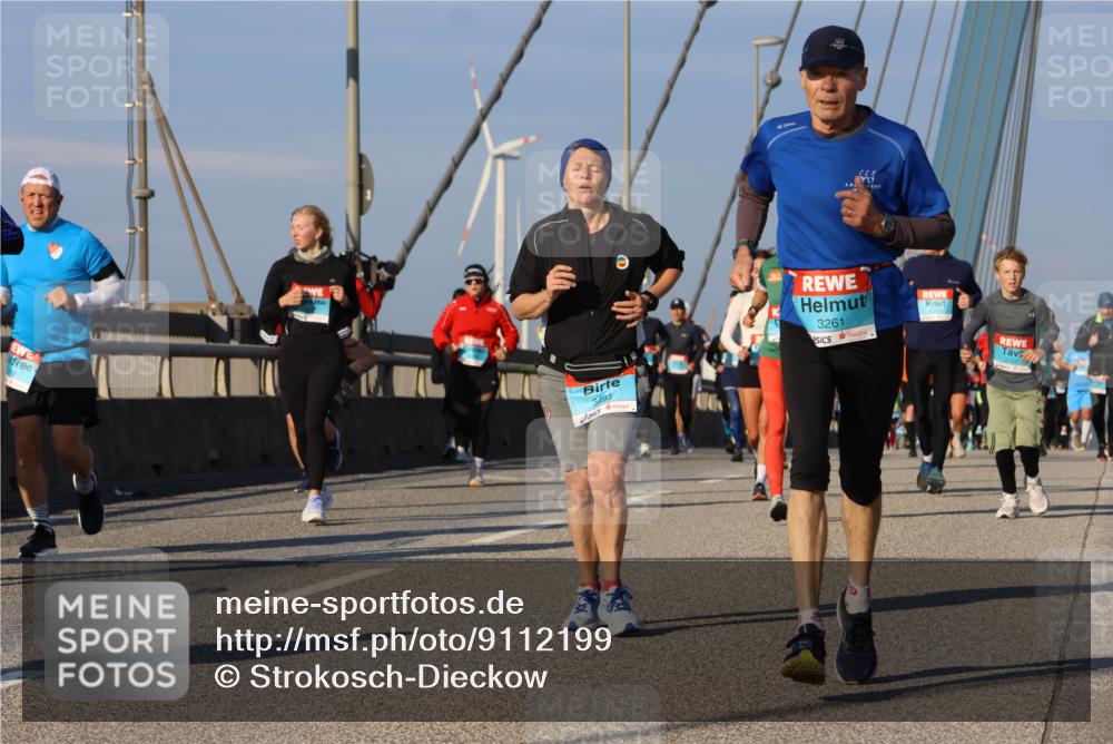 03.10.2025 - Köhlbrandbrückenlauf Strokosch-Dieckow http://msf.ph/oto/9112199 03.10.2025 09:45:30 Position 2 3493, 3261, 3707 meine-sportfotos.de