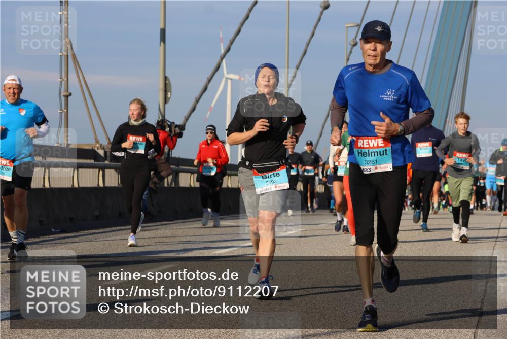 03.10.2025 - Köhlbrandbrückenlauf Strokosch-Dieckow http://msf.ph/oto/9112207 03.10.2025 09:45:30 Position 2 218, 222, 414, 3493, 3261 meine-sportfotos.de
