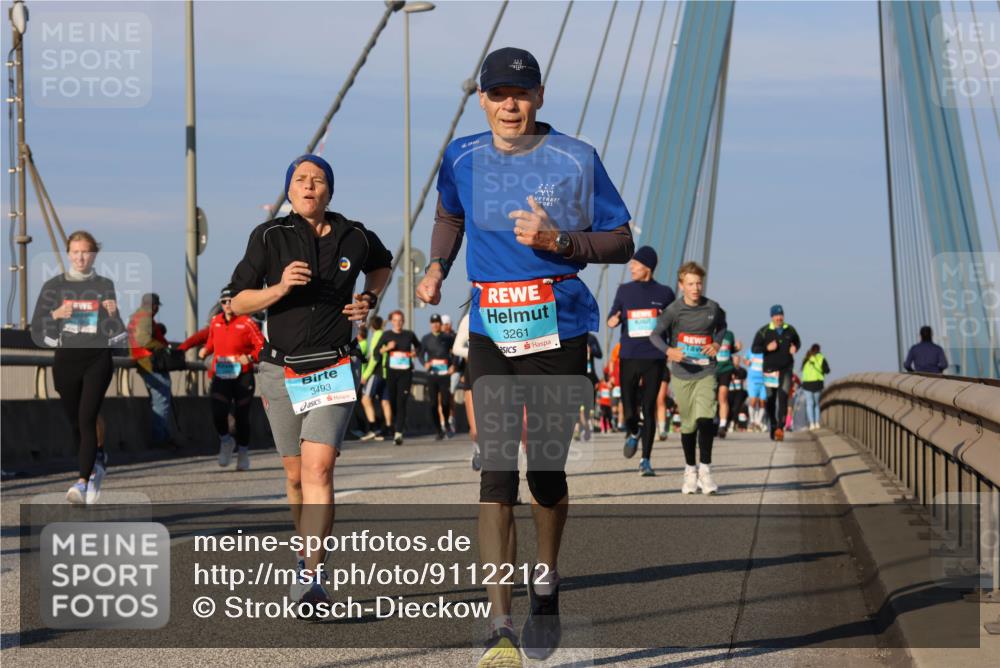03.10.2025 - Köhlbrandbrückenlauf Strokosch-Dieckow http://msf.ph/oto/9112212 03.10.2025 09:45:31 Position 2 3493, 3261 meine-sportfotos.de